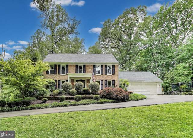 Property at 12209 Rowan Tree Dr, Fairfax, VA 22030, 5 beds, 3.5 baths