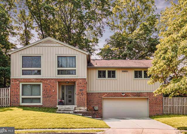 Property at 5425 Aylor Rd, Fairfax, VA 22032, 5 beds, 2.5 baths