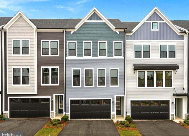Property at 42180 Berrier Farms Ter, Chantilly, VA 20152, 4 beds, 4 baths