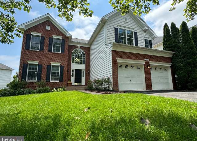 Property at 25954 Talmont Dr, Chantilly, VA 20152, 6 beds, 4 baths