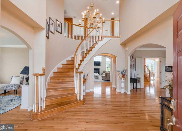 Property at 42131 Panorama, Leesburg, VA 20176, 5 beds, 6.5 baths