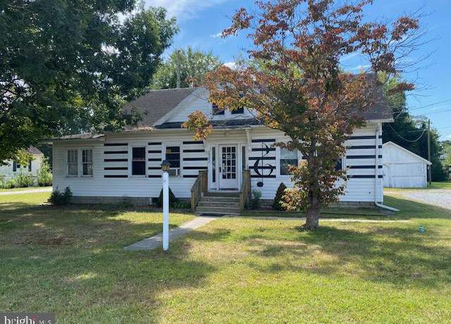 Property at 28482 Dupont Blvd, Millsboro, DE 19966, 3 beds, 1 bath