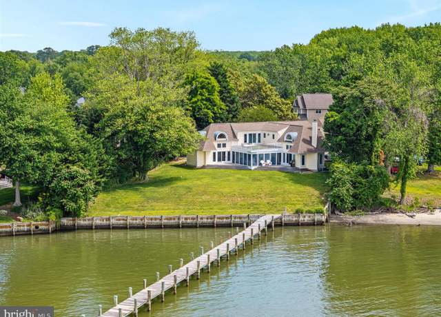 Property at 1601 Cliff Dr, Edgewater, MD 21037, 3 beds, 3 baths