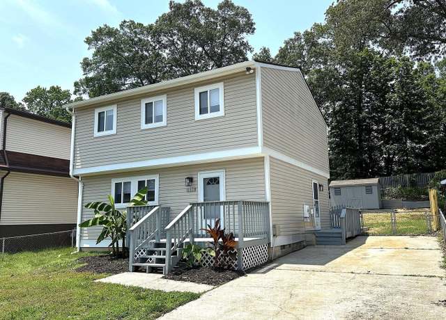 Property at 1636 Marlboro Rd, Edgewater, MD 21037, 3 beds, 1.5 baths