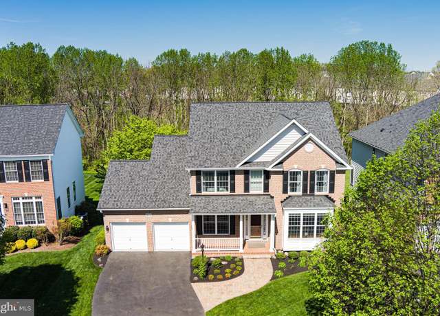 Property at 9703 Royal Crest Cir, Frederick, MD 21704, 5 beds, 3.5 baths