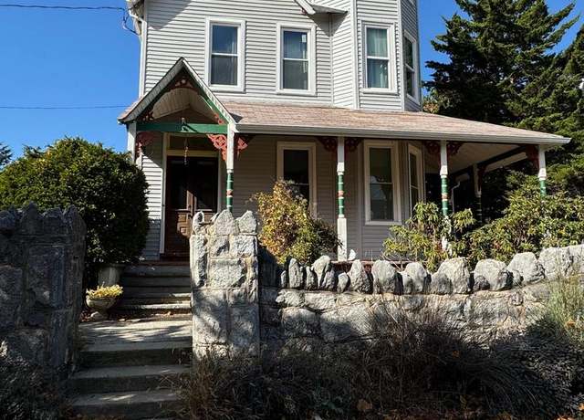 Property at 434 Lindsay Ave, Laurel Springs, NJ 08021, 5 beds, 3 baths