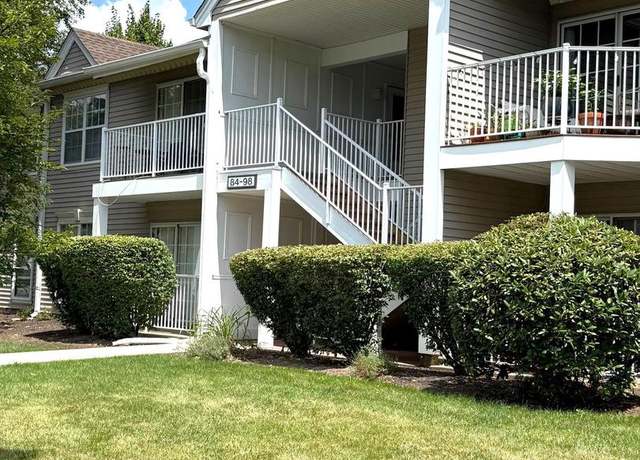 Property at 88 Lindsey Ct, Franklin Park, NJ 08823, 2 beds, 2 baths