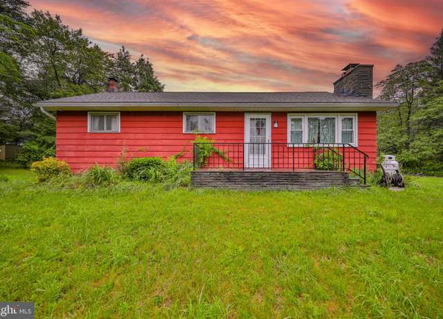 Property at 60 Maple Dr, Palmerton, PA 18071, 3 beds, 1 bath