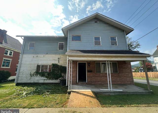 Property at 400 Penn St, New Bethlehem, PA 16242, 10 beds, 3 baths