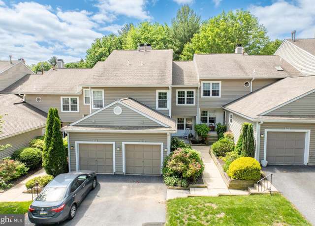 Property at 343 Danbury Ln #343, Glen Mills, PA 19342, 3 beds, 2.5 baths