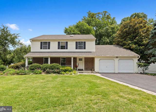 Property at 8321 Terra Grande Ave, Springfield, VA 22153, 4 beds, 3.5 baths