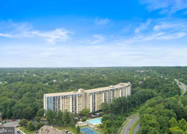 Property at 3800 Powell Ln #1002, Falls Church, VA 22041, 2 beds, 2 baths
