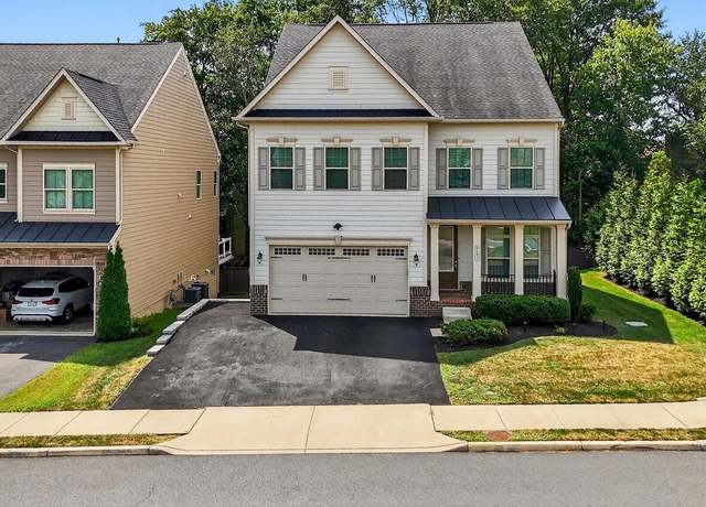 Property at 9093 Bear Branch Pl, Fairfax, VA 22031, 4 beds, 3.5 baths