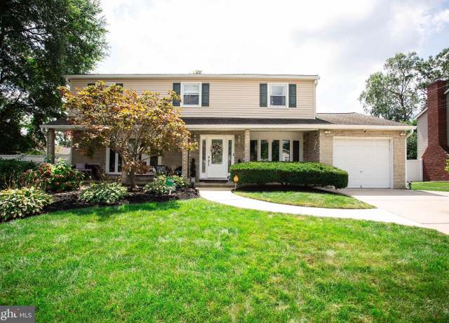 Property at 308 Monmouth Dr, Cherry Hill, NJ 08002, 4 beds, 2.5 baths