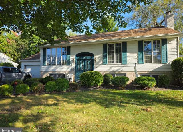 Property at 333 E New St, Glassboro, NJ 08028, 3 beds, 1.5 baths