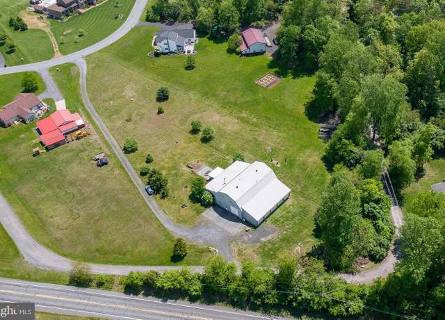 Property at 5024 Chelsea Dr, Mohnton, PA 19540, 2 beds, 2 baths