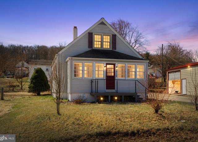 Property at 3710 Hazelwood Ave, Downingtown, PA 19335, 3 beds, 1.5 baths