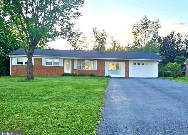 Property at 671 Fox Dr, Winchester, VA 22603, 3 beds, 1 bath