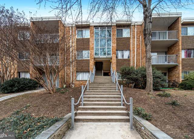 Property at 2906 Kings Chapel Rd #9, Falls Church, VA 22042, 3 beds, 2 baths