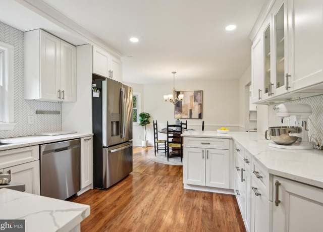 Property at 2305 Cavendish Dr, Alexandria, VA 22308, 4 beds, 3.5 baths