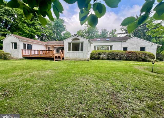 Property at 1116 Morningside Ln, Alexandria, VA 22308, 3 beds, 3 baths