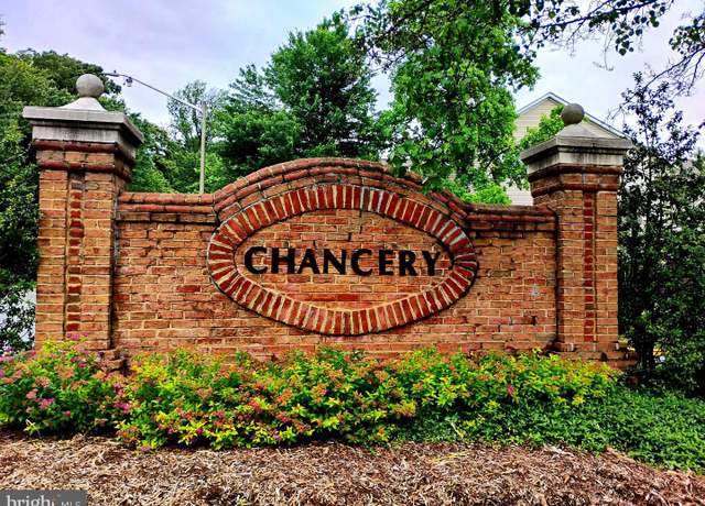 Property at 6527 Grange Ln #202, Alexandria, VA 22315, 3 beds, 2 baths