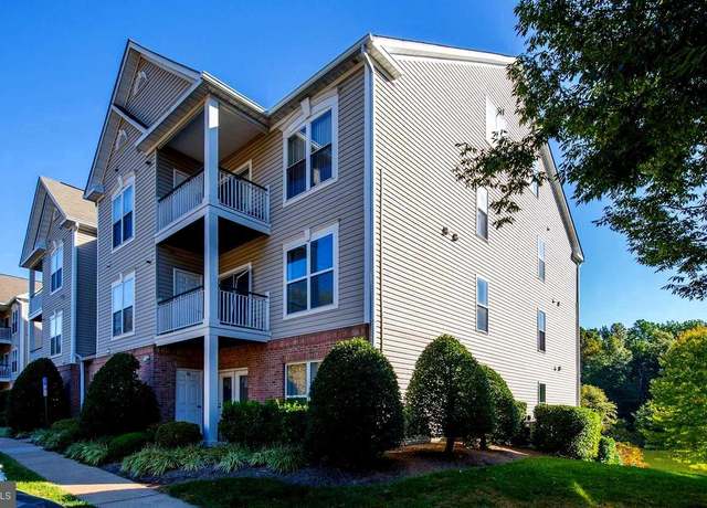 Property at 6527 Grange Ln #202, Alexandria, VA 22315, 3 beds, 2 baths