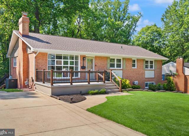 Property at 5634 Inverchapel Rd, Springfield, VA 22151, 5 beds, 3 baths