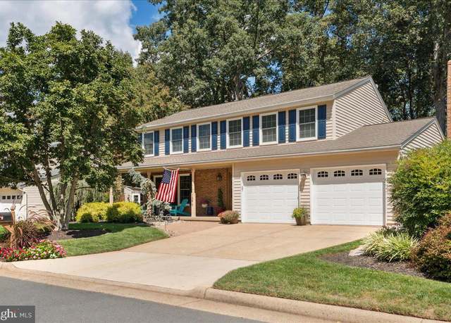 Property at 1377 Rock Chapel Rd, Herndon, VA 20170, 4 beds, 2.5 baths