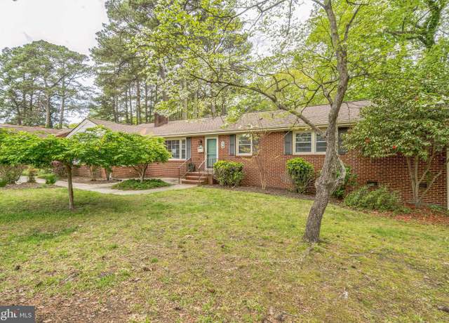 Property at 115 Mistletoe, Newport News, VA 23606, 3 beds, 2.5 baths