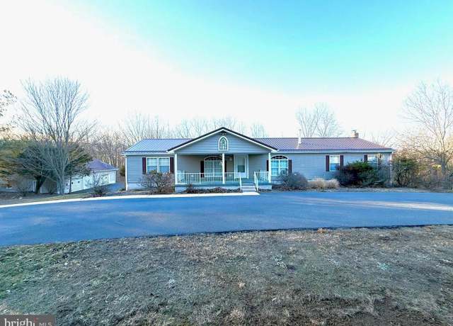 Property at 401 Nighthawk Dr, Petersburg, WV 26847, 3 beds, 3 baths