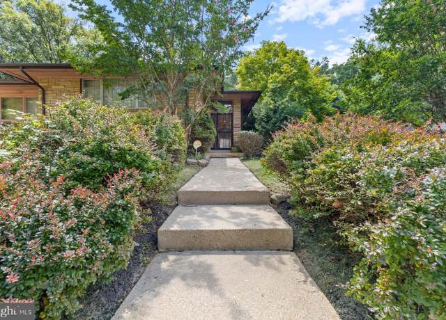 Property at 10201 Buena Vista Ave, Lanham, MD 20706, 3 beds, 2.5 baths