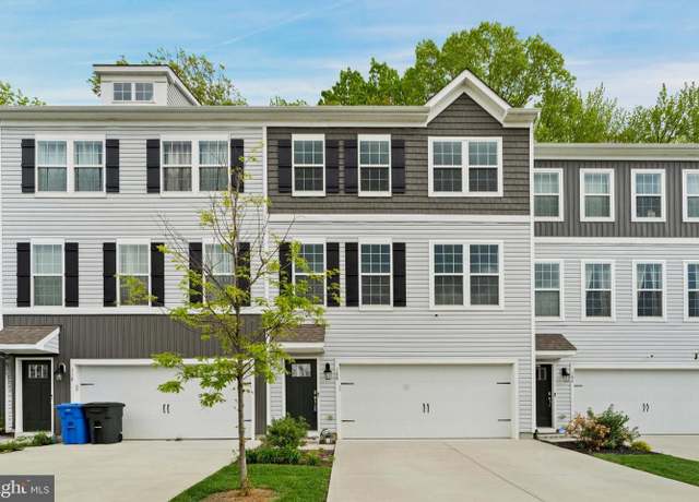 Property at 108 Levis Dr, Mount Holly, NJ 08060, 3 beds, 2.5 baths