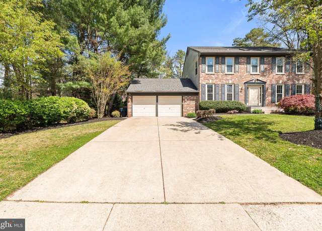 Property at 30 Chatham Dr, Voorhees, NJ 08043, 4 beds, 2.5 baths