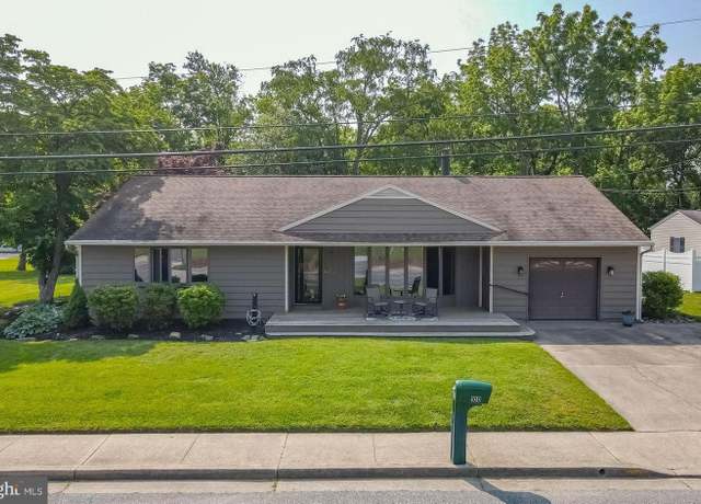 Property at 100 Salem Dr, Pennsville, NJ 08070, 3 beds, 1.5 baths