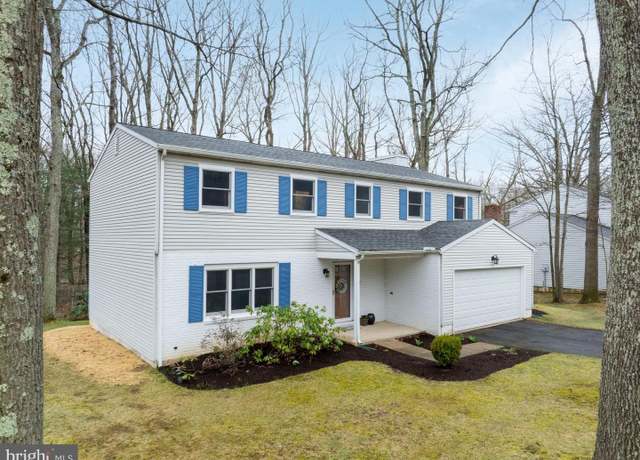 Property at 102 Ridgewood Cir, State College, PA 16803, 4 beds, 2.5 baths