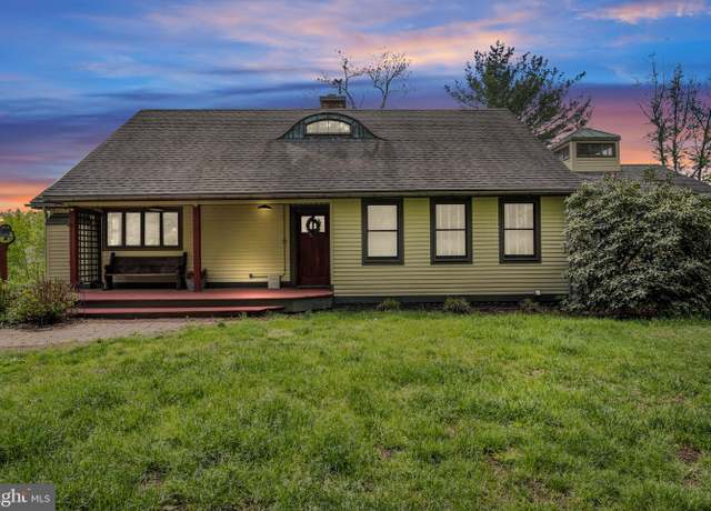 Property at 1224 Charcoal Rd, Harrisburg, PA 17112, 3 beds, 2.5 baths