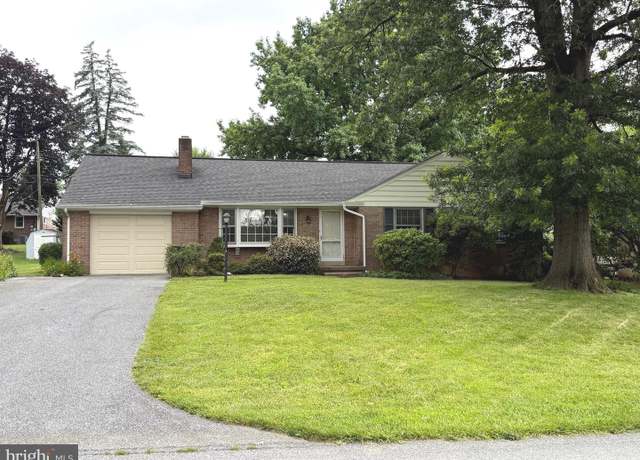 Property at 92 Glendale Dr, Lancaster, PA 17602, 3 beds, 1.5 baths