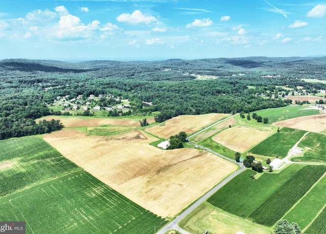 Property at 650 Cider Press Rd, Manheim, PA 17545, 5 beds, 2 baths