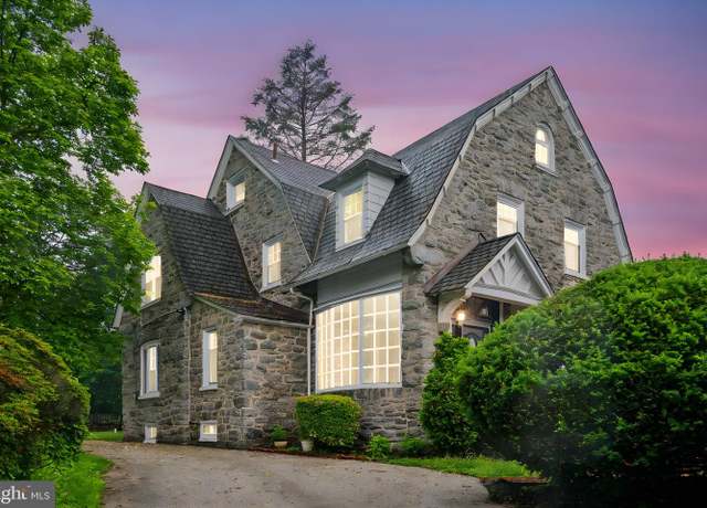 Property at 2424 Golf Rd, Philadelphia, PA 19131, 6 beds, 3.5 baths