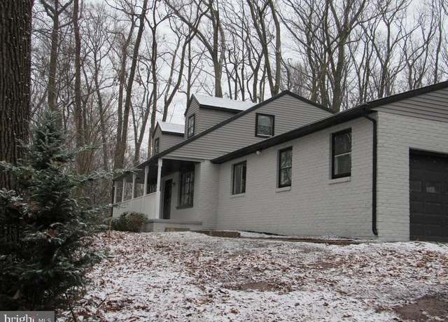 Property at 7923 Hickory Rd, Stewartstown, PA 17363, 3 beds, 2 baths