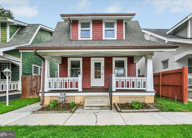 Property at 939 Wayne Ave, York, PA 17403, 3 beds, 1.5 baths