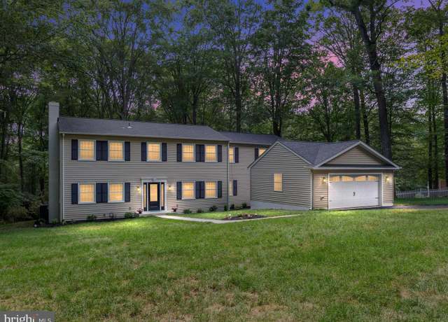 Property at 13209 Johnny Moore Ln, Clifton, VA 20124, 5 beds, 4.5 baths