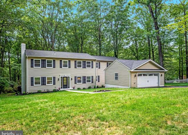 Property at 13209 Johnny Moore Ln, Clifton, VA 20124, 5 beds, 4.5 baths