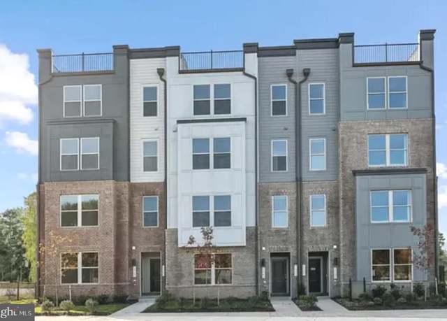 Property at 1165 Herndon Parkway Pkwy, Herndon, VA 20170, 4 beds, 3.5 baths