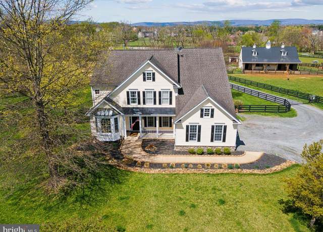 Property at 20011 Pleasant Meadow Ln, Purcellville, VA 20132, 5 beds, 5 baths
