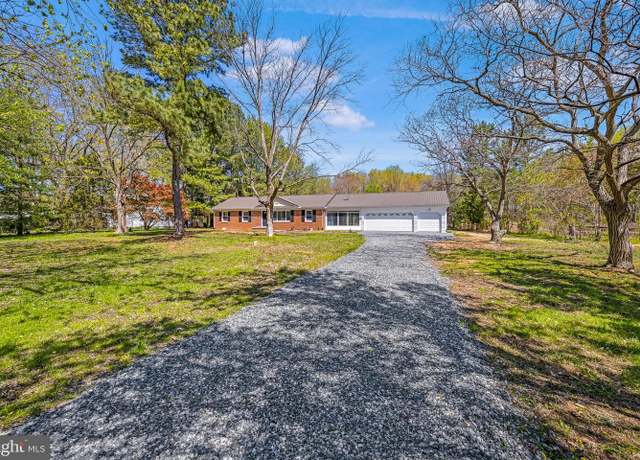 Property at 2475 W Denneys Rd, Dover, DE 19904, 4 beds, 2 baths