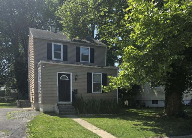 Property at 2102 Garfield Ave, Wilmington, DE 19809, 3 beds, 2 baths