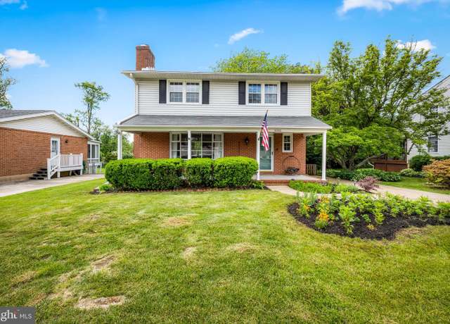 Property at 10406 Greenside Dr, Cockeysville, MD 21030, 4 beds, 2.5 baths