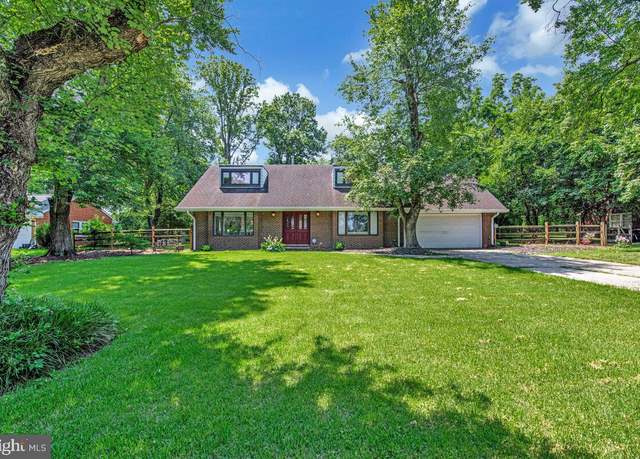 Property at 8825 Briarcroft Ln, Laurel, MD 20708, 4 beds, 2.5 baths